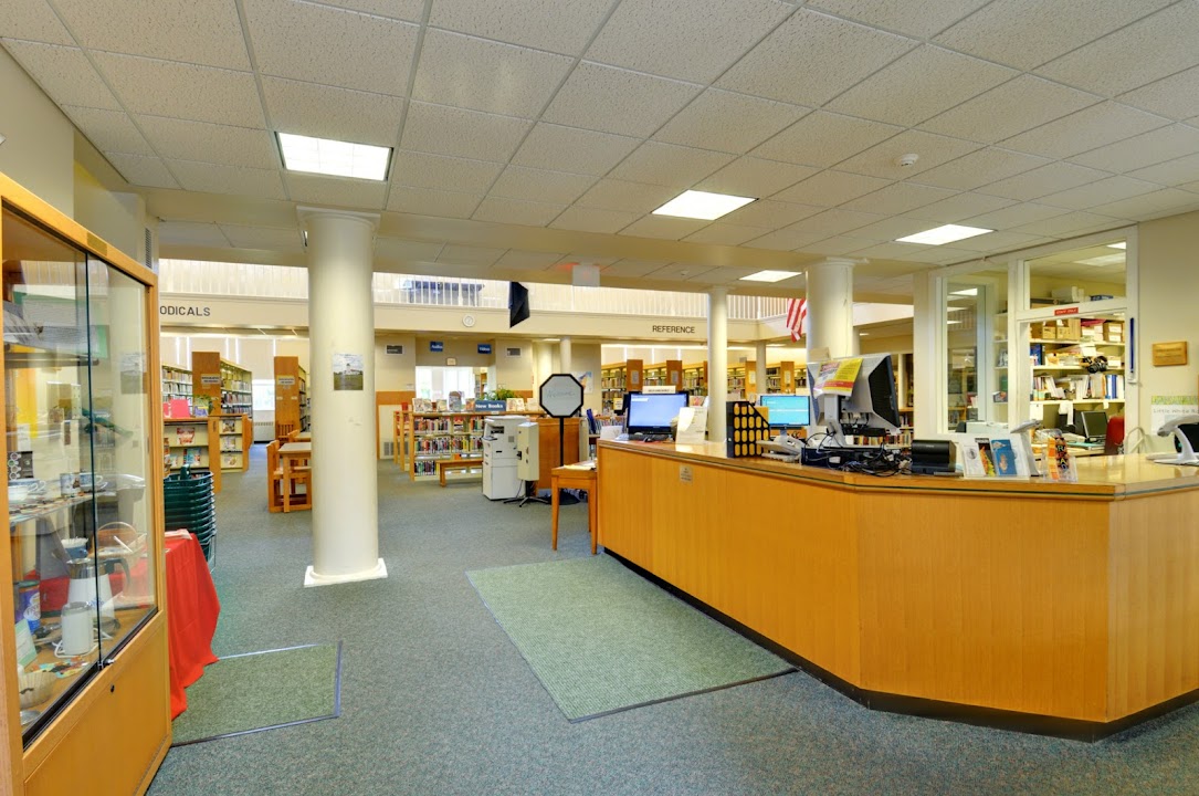 Jonathan Bourne Library